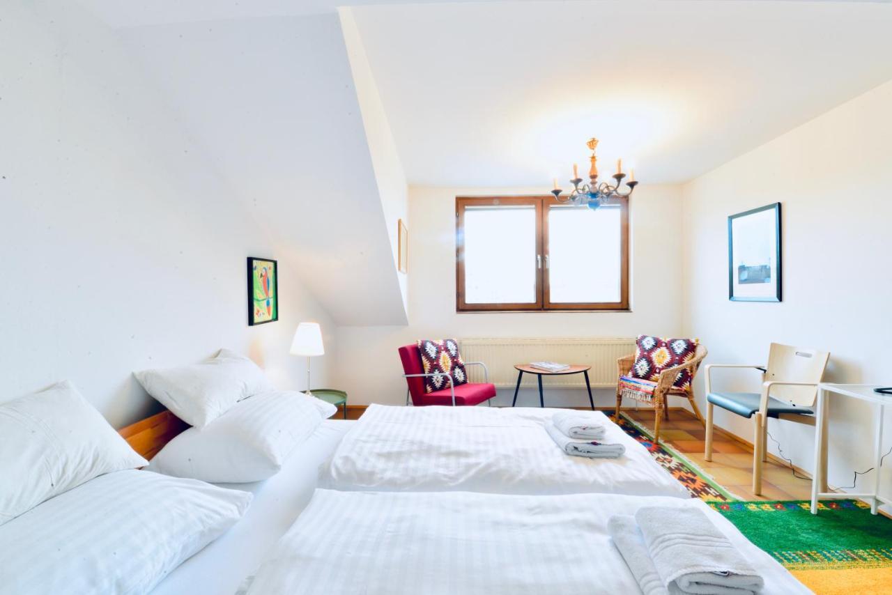 Charming Attic Apartment Near Messe Wien And Center Exterior photo